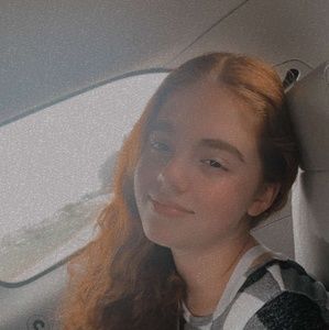 Meet your Posher, Izzy